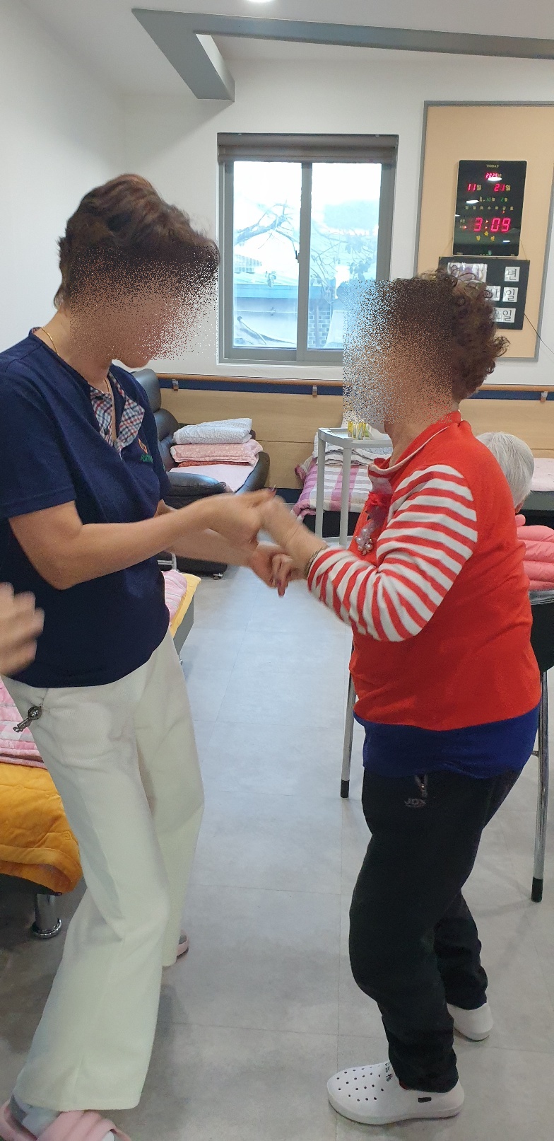 2025. 11. 21 모모사(주야간보호센터)