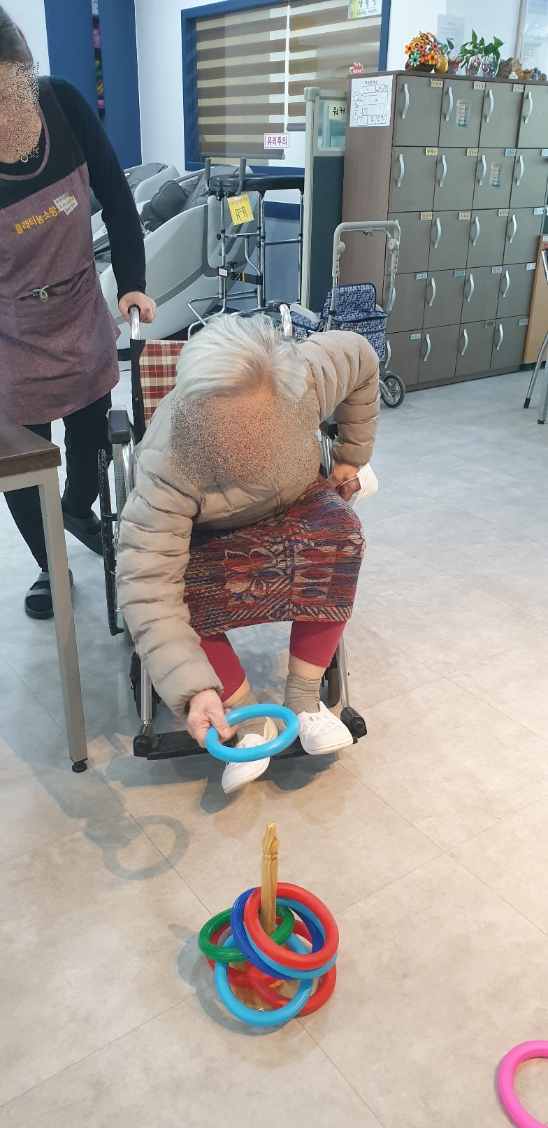 2025. 11. 15 링던지기(주야간보호센터)